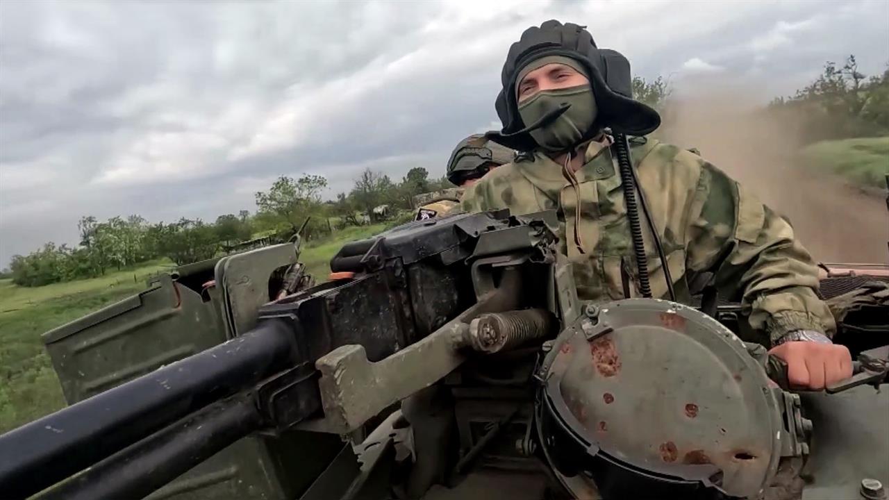 Освобожденный от украинских неонацистов Артемовск прикрывают российские военные