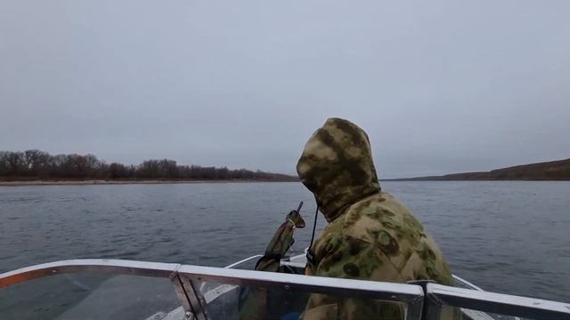 лодка Тактика 390 dc lite с мотором Марлин 30лс, 3 человека и груз, идёт достойно! смотреть онлайн