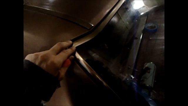 Как снять молдинг заднего стекла на w124 мерсе. смотреть онлайн