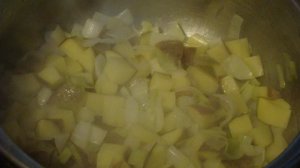 Картофельный суп с кукурузой