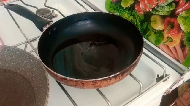 Отличная идея для ужина! Баклажаны с овощами на сковороде