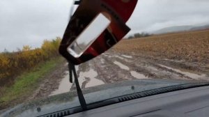 Suzuki Jimny off road in mud  Maxxis Trepador 205/70/15 M8060