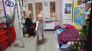 Подарите мне собаку-барабаку. Танец.