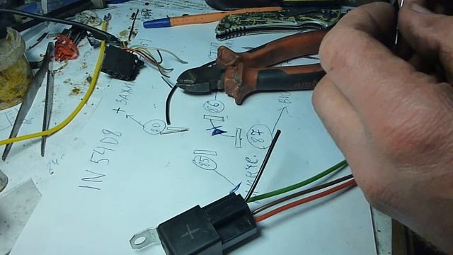 Реле для включения фар от педали тормоза (незабудка).mp4 смотреть онлайн