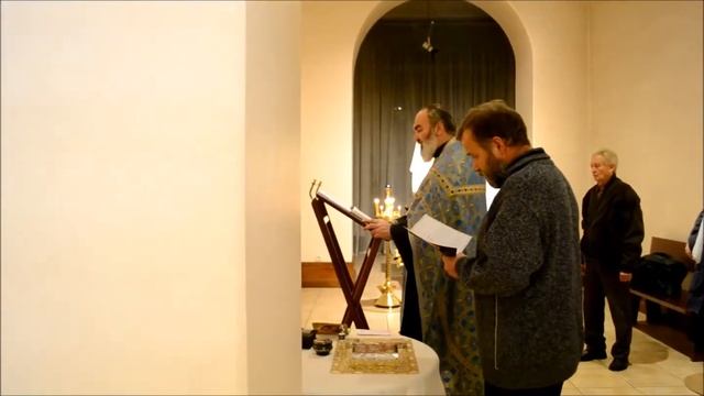 Молебен о здравии возле иконы Сладкое Лобзание проводит отец Александр смотреть онлайн