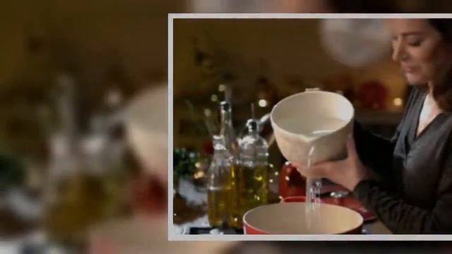 Nigella Lawson reveals what crew 'have to put up with' as she details 'atmosphere on set'【News】 смотреть онлайн