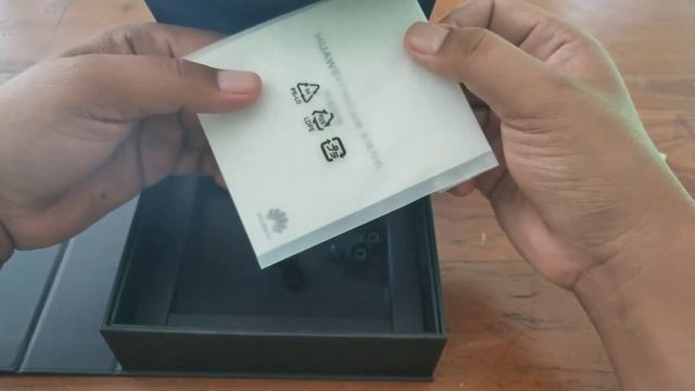 Huawei FreeLace Unboxing смотреть онлайн