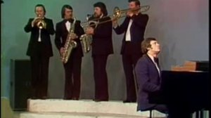 " Вдвоём с тобой " исполняет Андрей Ланцов и ансамбль ИЛЕМ - Чебоксары