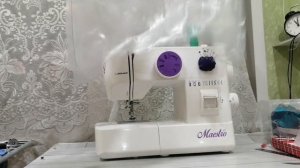 Шью: розовый халат, чёрный фартук, фиолетовый халат маме и так, по мелочи