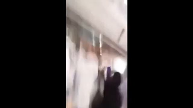 Падение крана на мечеть в Мекке попало на видео смотреть онлайн