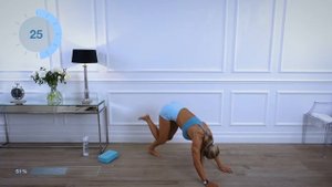 45 Minute Unilateral Calisthenics Full Body Workout - Bodyweight | Caroline Girvan