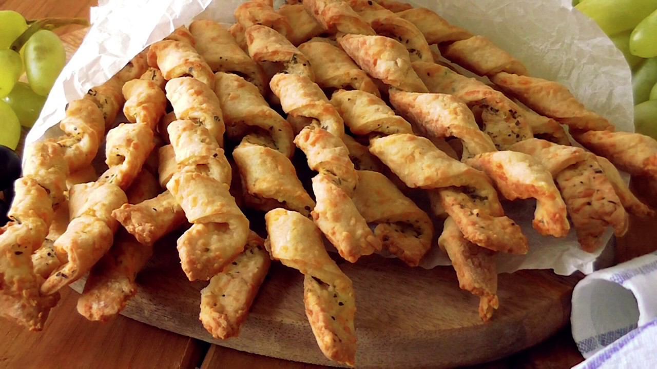 СЫРные гриссини