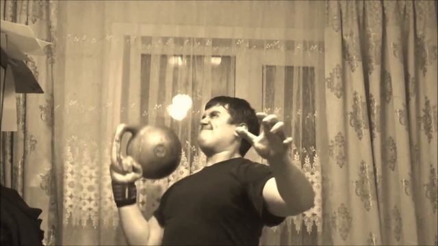 Жим Гири 24 кг боком смотреть онлайн