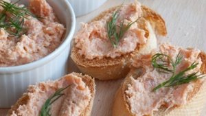 Вкусная паста из молоков (молочка) селедки.