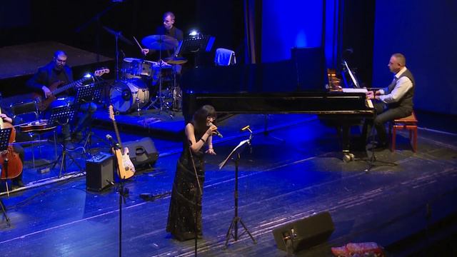 CLAIR DE LUNE - NADYA TONCHEVA & STATE OPERA'S SYMPHONIC ORCHESTRA ( Cond.KRASSIMIR KUSHEV ) смотреть онлайн