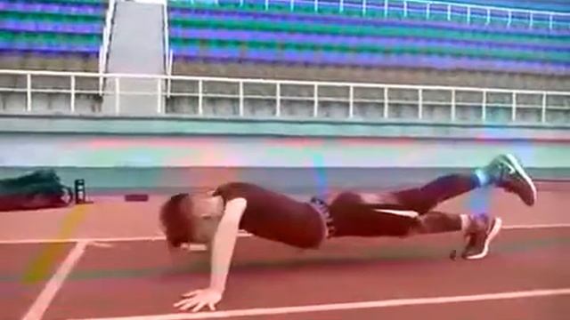 Владик отжимания, теплый денек. Тренер Вашуркин Александр смотреть онлайн