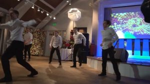 Официанты подрались на работе и сделали из этого шоу!!! ШОК ШОК ШОК!!!