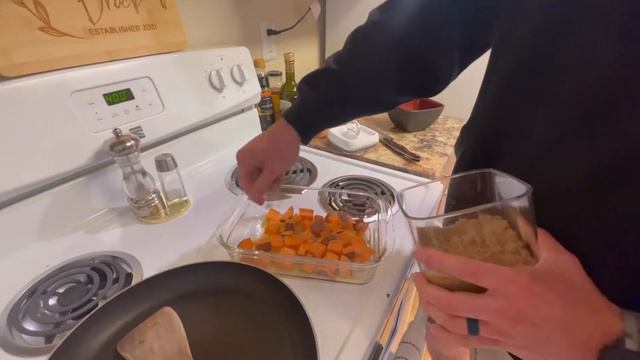 LIFT EAT SHOOT | TRAINING TO BE AN ASSET VLOG #001 смотреть онлайн