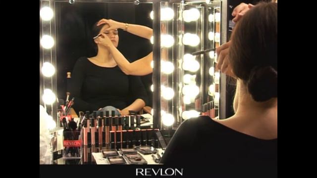 TUTORIEL MAQUILLAGE DES YEUX BY REVLON POUR L'INSTITUT CAMELIA.wmv смотреть онлайн