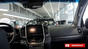 Toyota Land Cruiser 200. Цены, внешний вид, салон.
