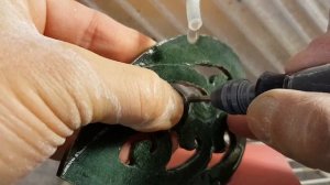 Carving Pounamu - Sculpture, with dremel.