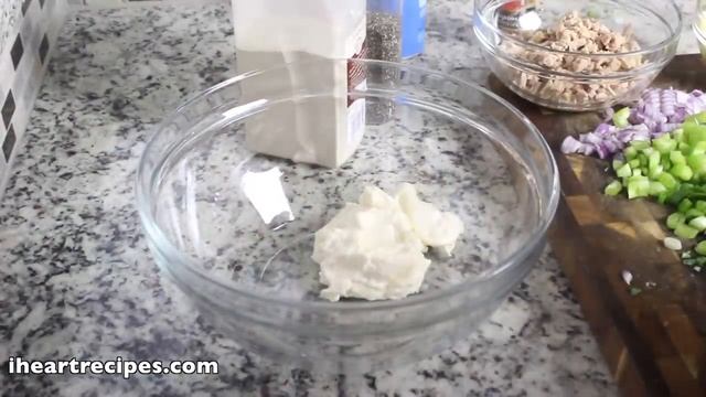 Tuna Macaroni Salad - Easy Pasta Salad Recipe | I Heart Recipes смотреть онлайн