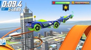 играю в гонки hot wheels race off