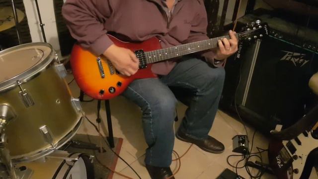 EPIPHONE LES PAUL SPECIAL II prueba en el Santuario смотреть онлайн