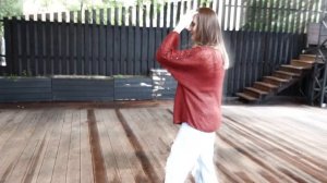 Бордовый джемпер из смесовой пряжи. Вязание спицами