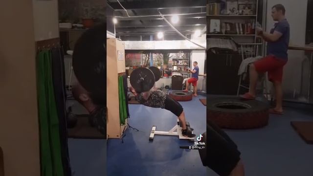 Тренируем крестовые связки коленей.