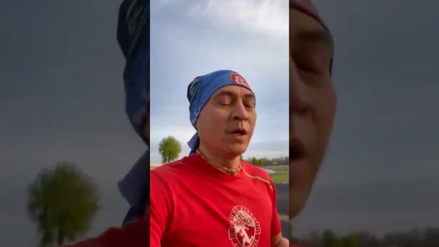 Забег в честь Дня Рождения Брата смотреть онлайн