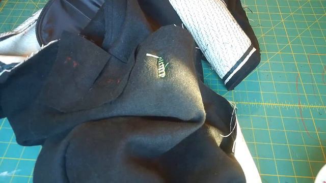 Bound Button Holes (or how I figured it out and my tips and tricks) смотреть онлайн
