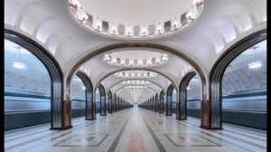 Что нужно делать человеку если он упал на рельсы в метро?
