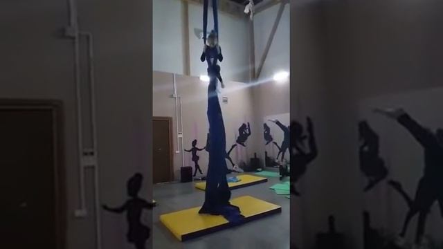 Тренировка воздушная акробатика