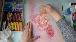 Розы масляной пастелью. Мастер - класс рисуем розы и ягоды.