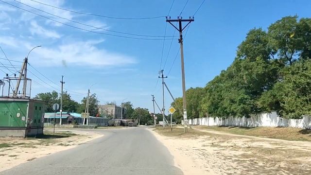 Голубицкая. Едем по улицам станицы на Азовское море. Показываю реальную обстановку в станице.
