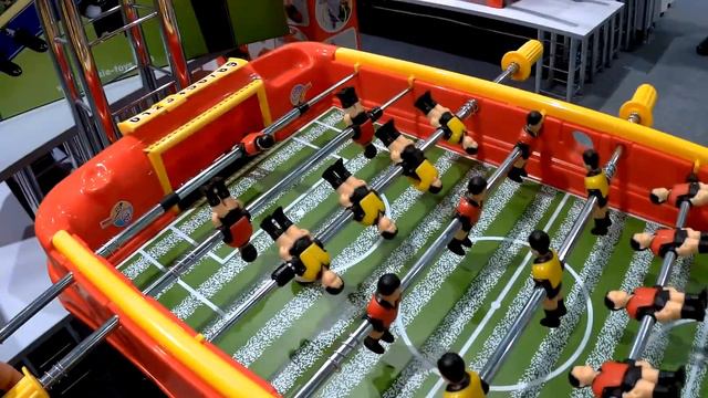 Настольный футбол на ножках смотреть онлайн