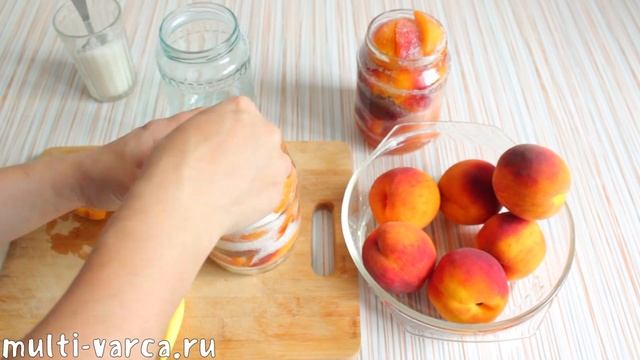 ПЕРСИКИ В СОБСТВЕННОМ СОКУ НА ЗИМУ смотреть онлайн