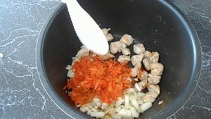 ЛЁГКИЙ И СЫТНЫЙ УЖИН ДЛЯ ВСЕЙ СЕМЬИ! Булгур с индейкой в мультиварке. Диетическое блюдо.