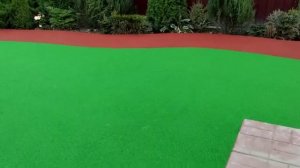 Покрытие для двора частного дома из резиновой каучуковой крошки. Покрытие для детской площадки.