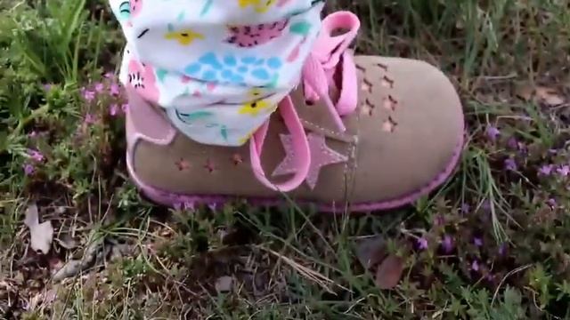 Tipsietoes/брендовая детская обувь высокого качества из натуральной кожи с вышивкой; со звездами смотреть онлайн