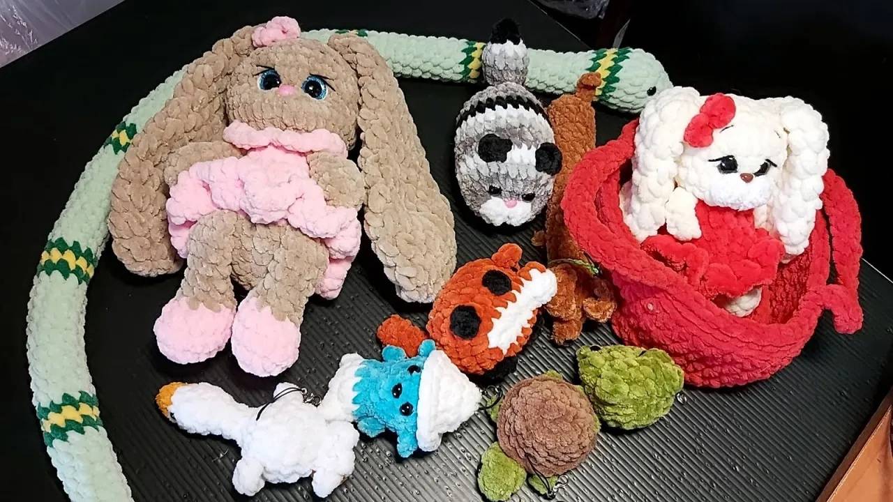 Ажиотаж вокруг решетки))) Скромно-средняя ярмарка! Маленькие продажи! Что вязать, что берут)))