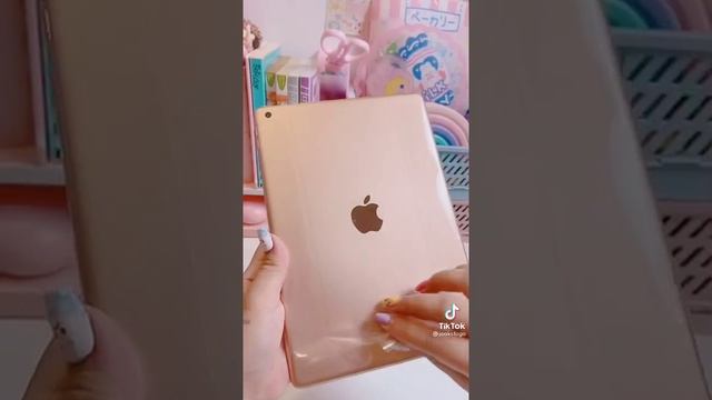 Satisfying Unboxing ASMR of iPad 8 by @jookstogo |