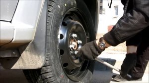 Как зажимать колесные болты_Краткая инструкция