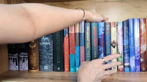 Купили книжный шкаф // Обзор книжных полок