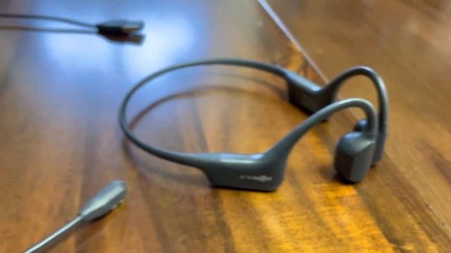 Aeropex Aftershokz bone conducting headphones - I can’t believe how well they work смотреть онлайн
