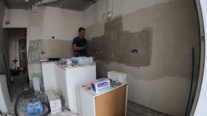 Подготовка и укладка плитки на кухонный фартук, нюансы электрики