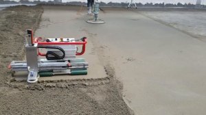 Screed robot Clapa Floor Master 130 on large areas