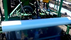 универсальная сеялка точного высева овощей и бахчи под плёнку