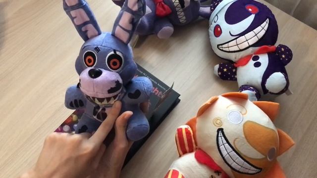 Обзор книги Ужасы Фазбера в бассейн ?Фнаф Fazbear Frights Распаковка. С НЕЙ ЧТО-ТО НЕ ТАК??